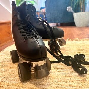 Women’s Roller skates